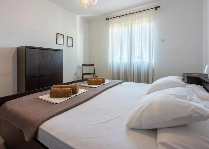 Kompes アパート ドラマリ