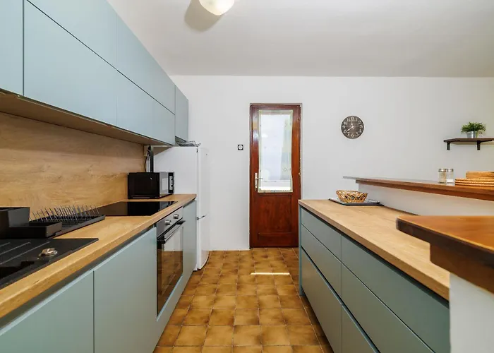 アパート Kompes *